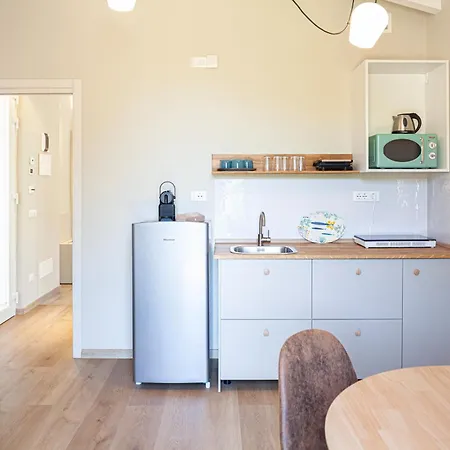 La Casa Dei Glicini * לבנטו